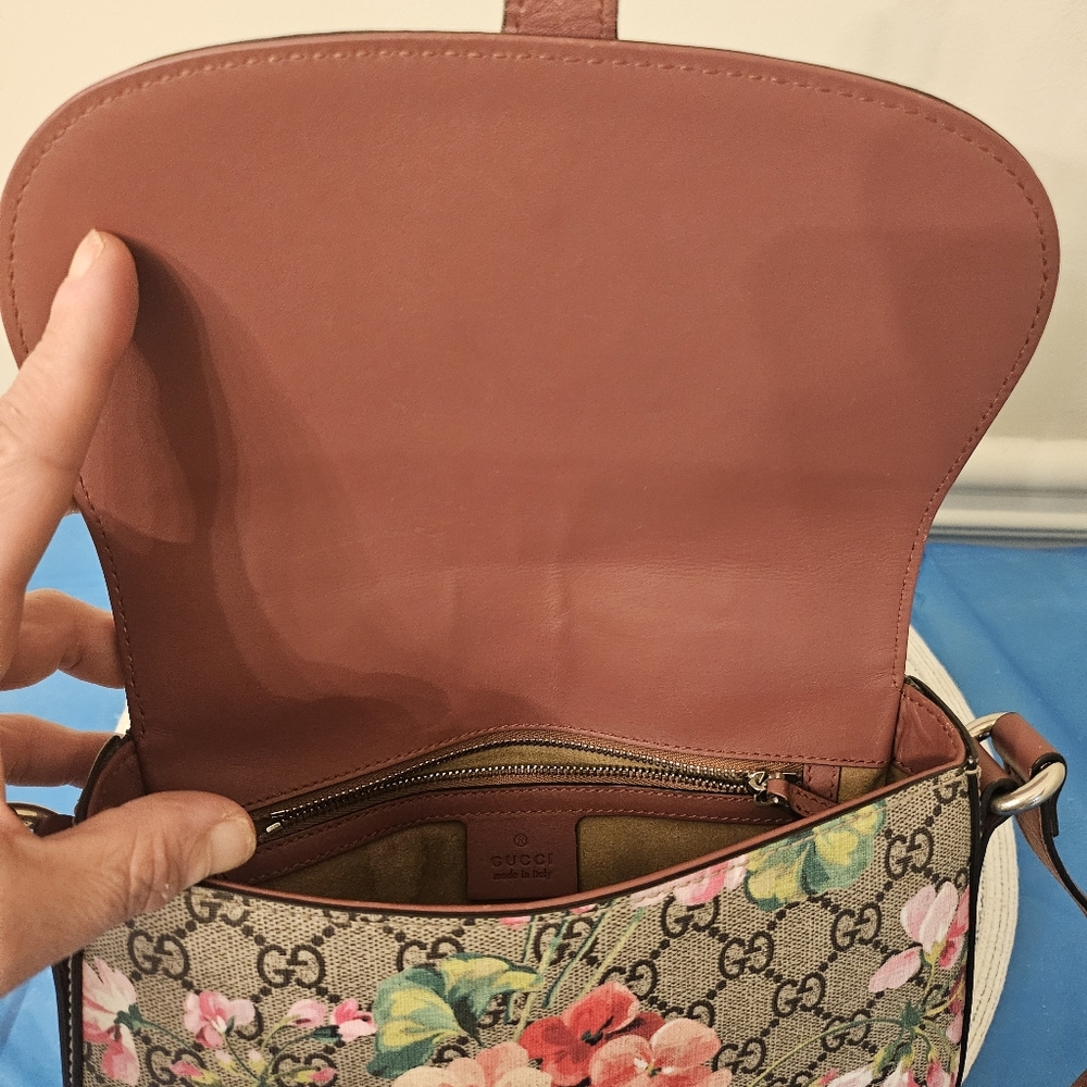🌸 Gucci GG Blooms Saddle Bag – Rare Style – Authentic 🌸 - Picture 8 of 10